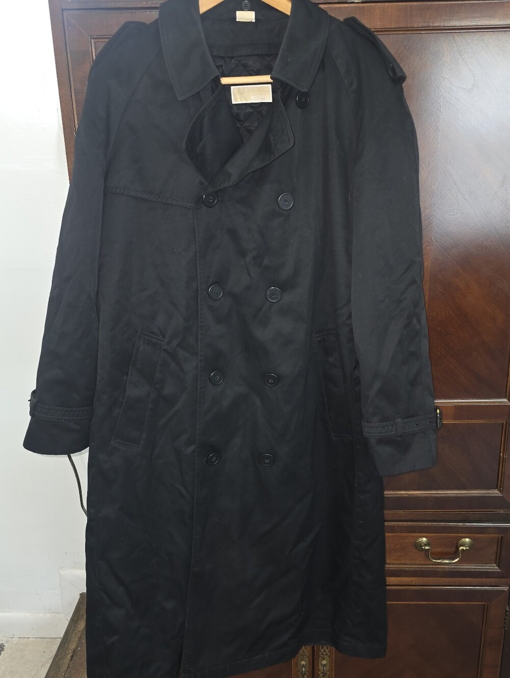 Michael Kors Double Breasted Mens Black Trench Coat. Insulated Size 44 Nwot